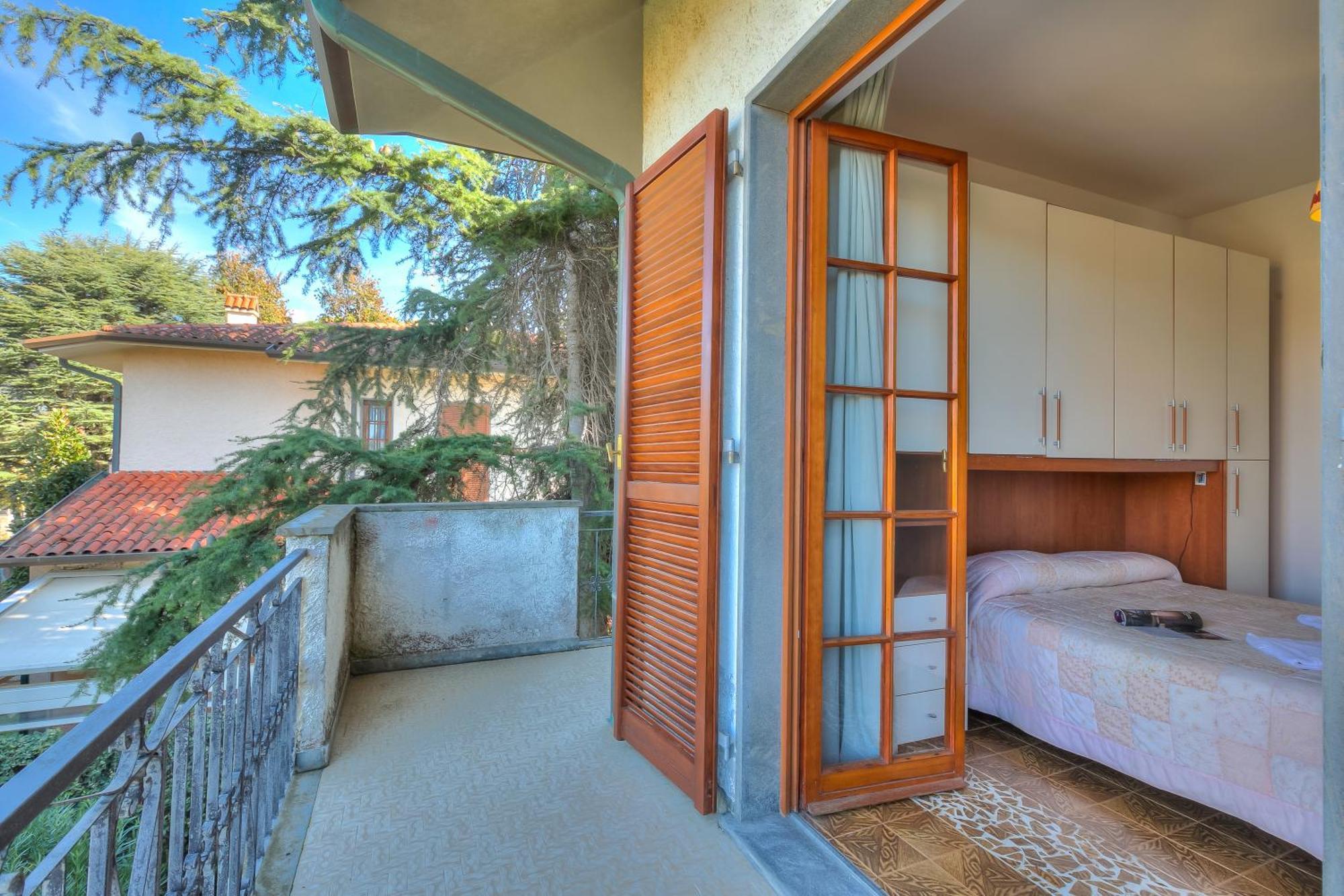 Casa Maddalena Al Mare 600M From Sea - Happy Rentals Марина-ді-П'єтразанта Екстер'єр фото