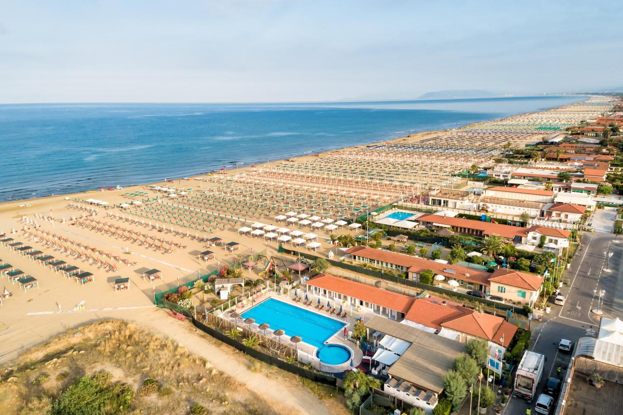 Casa Maddalena Al Mare 600M From Sea - Happy Rentals Марина-ді-П'єтразанта Екстер'єр фото